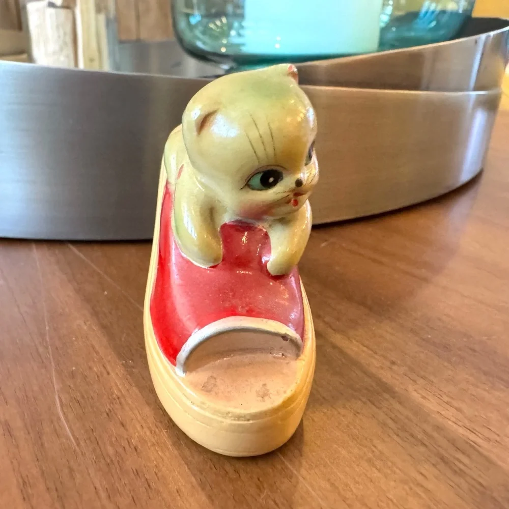Vintage Cat on a Shoe Pencil Sharpener